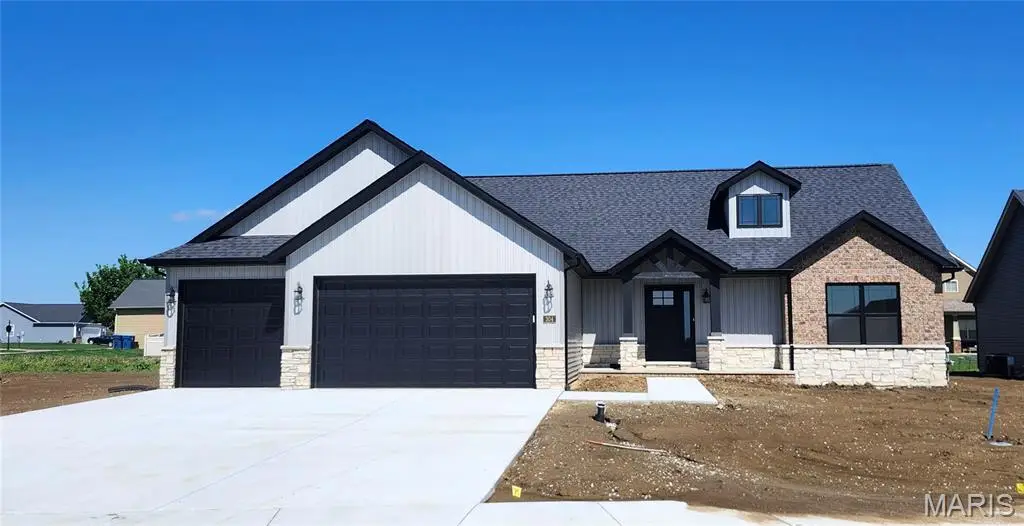 304 George Bush Boulevard, Troy, IL 62294 - #1