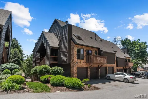 5168 Hollow Wood Court #D, St Louis, MO 63128