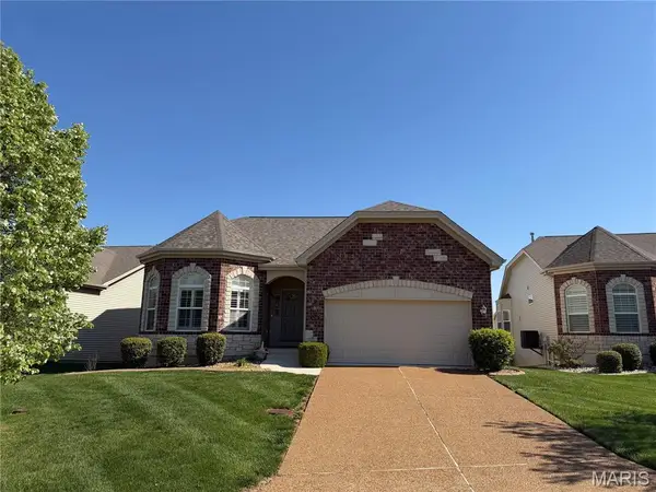 1210 Emerald Gardens Drive, St Peters, MO 63376