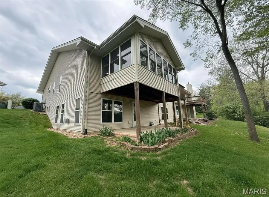 904 Palmer Court #4, Lake Saint Louis, MO 63367 - #2