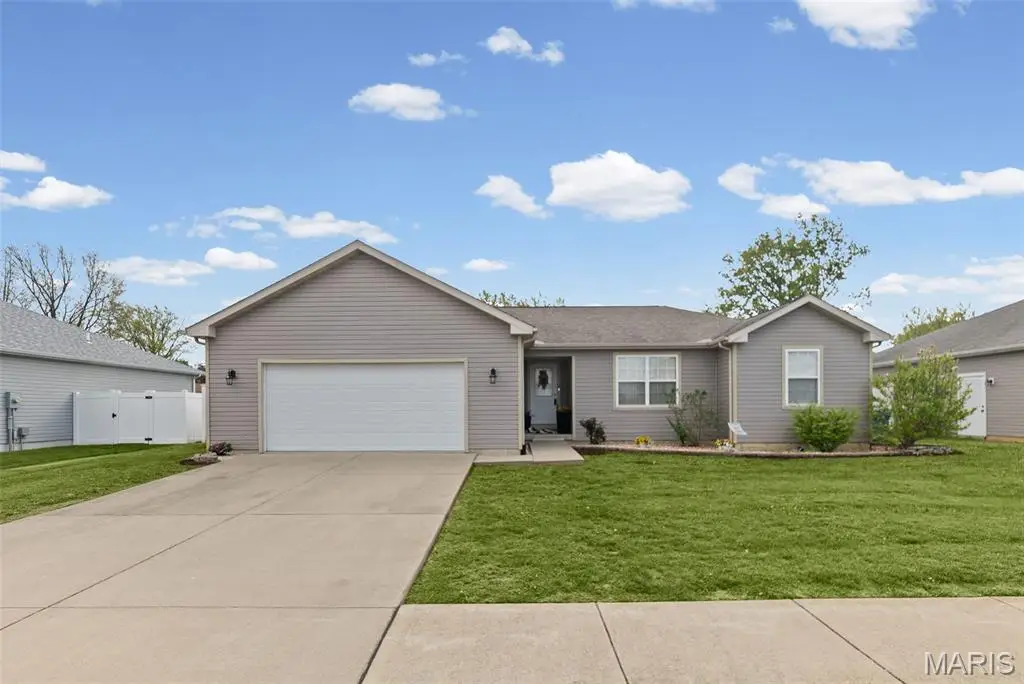 501 Arizona Street, Bethalto, IL 62010 - #1