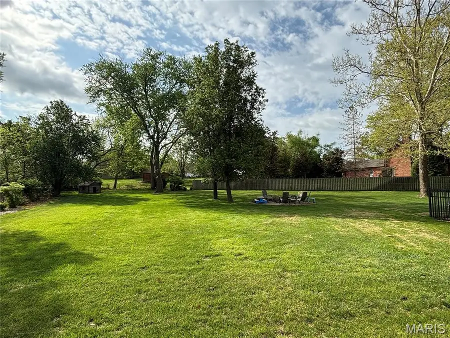 12576 Royal Manor Drive, Creve Coeur, MO 63141 - #3