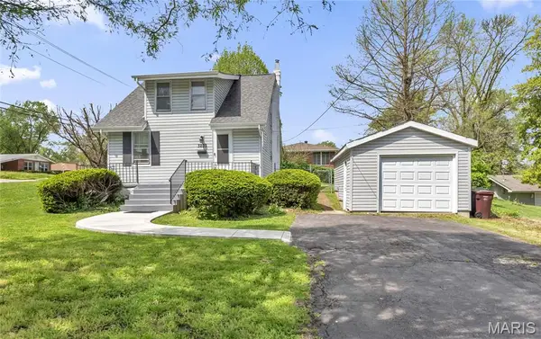 3203 Chaucer Avenue, St Ann, MO 63074