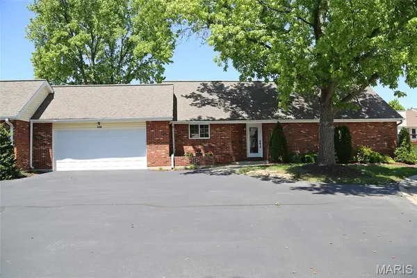 390 Windsor Place #E, St Peters, MO 63376