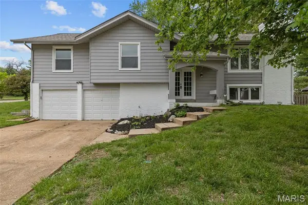 12897 Nimes Drive, St Louis, MO 63141