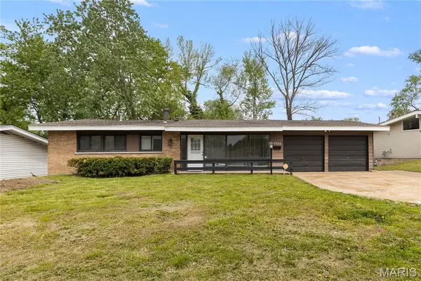 2325 Allen Drive, Florissant, MO 63033