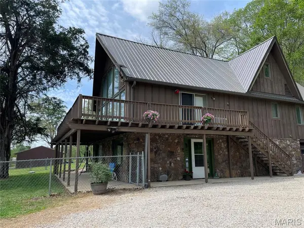 1027 Wayne 537, Greenville, MO 63944