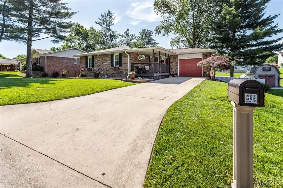 112 Lakeside Drive, Bethalto, IL 62010 - #2