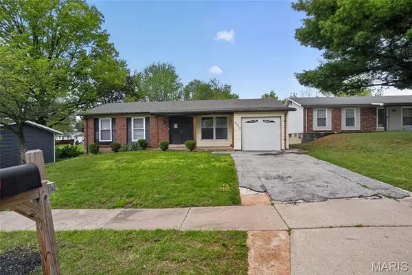 6349 Honey Bee Court, Florissant, MO 63033