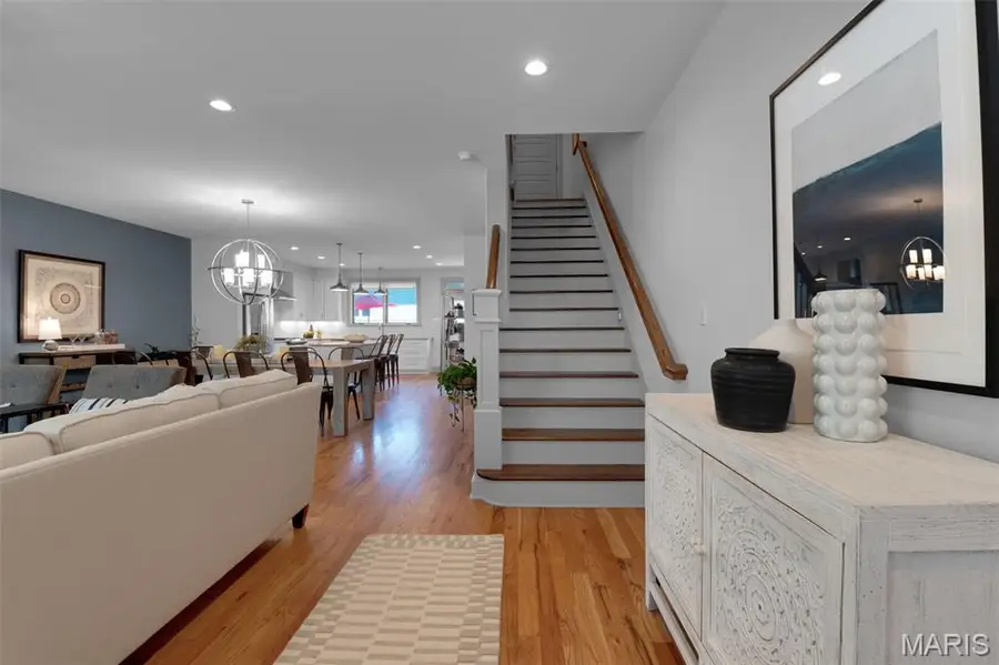 4327 Swan Avenue, Saint Louis, MO 63110 - #3