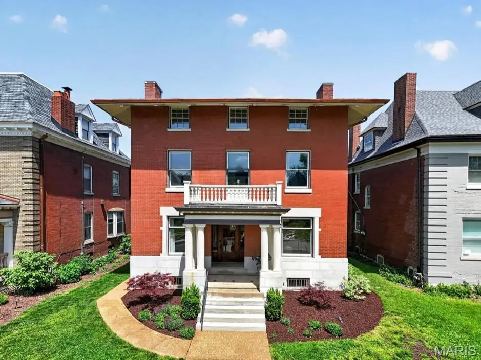 5123 Westminster Place, Saint Louis, MO 63108 - #1