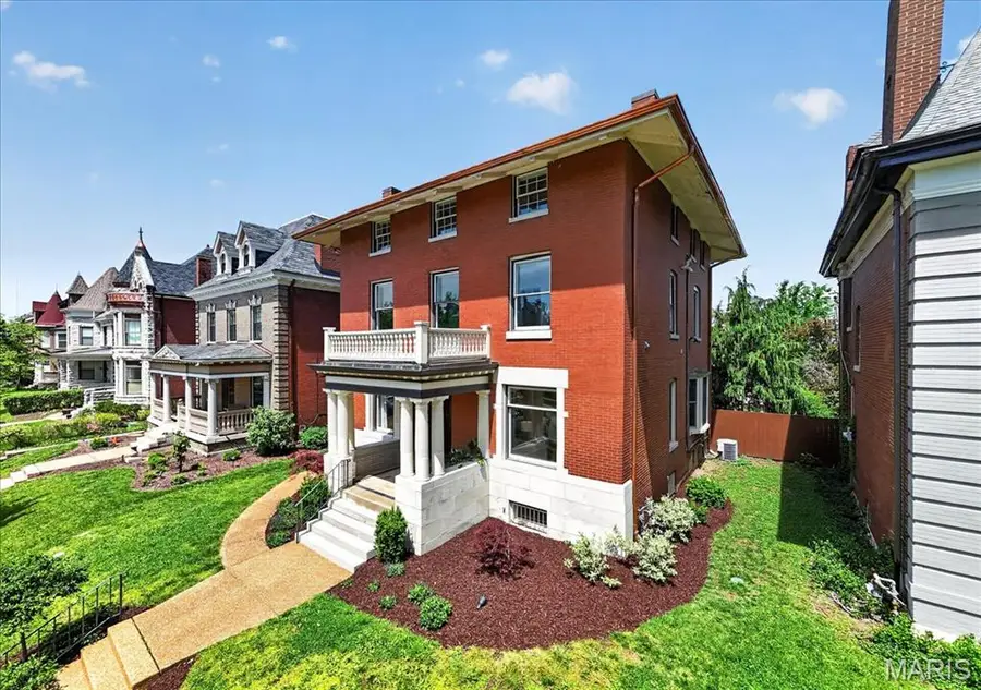 5123 Westminster Place, Saint Louis, MO 63108 - #2