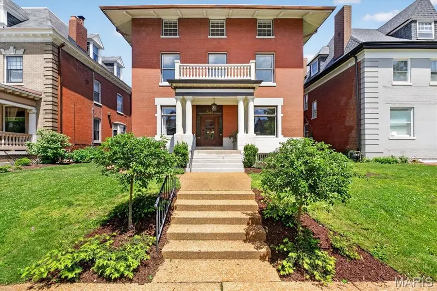 5123 Westminster Place, Saint Louis, MO 63108 - #3