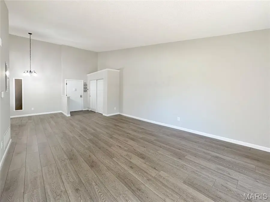 1400 Heritage Landing #308, Saint Charles, MO 63303 - #3