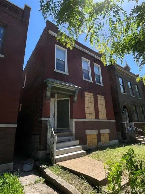 3928 Minnesota Avenue, Saint Louis, MO 63118 - #1