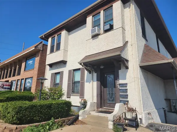 125 S 5th Street, St Charles, MO 63301