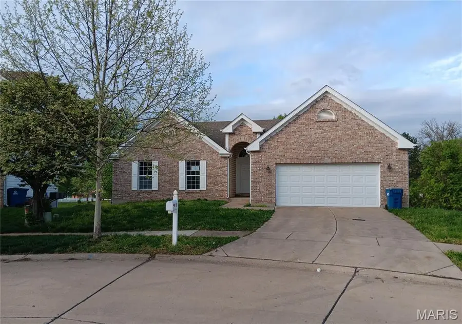 318 Coventry Trail Lane, Maryland Heights, MO 63043 - #2