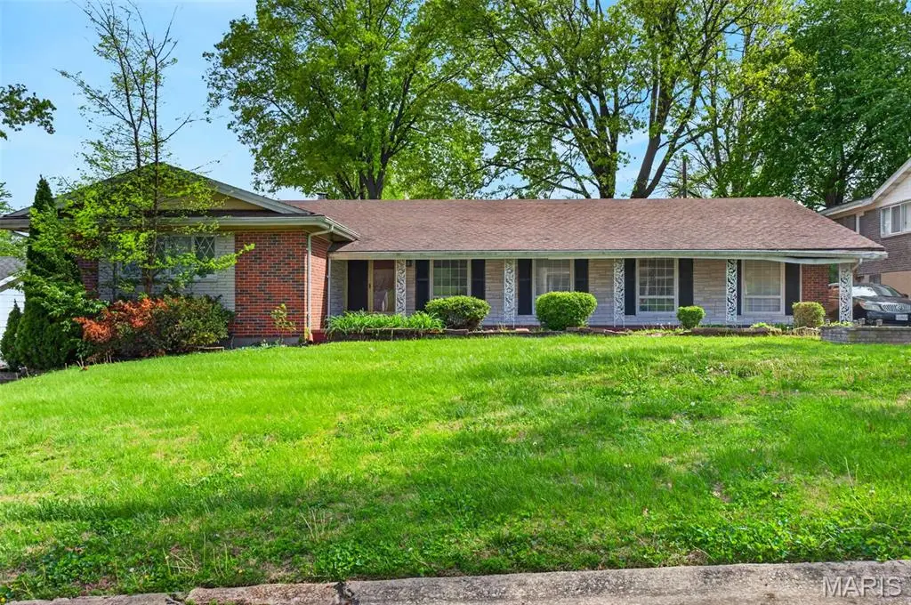 33 Club Grounds South Drive, Black Jack, MO 63033 - #1