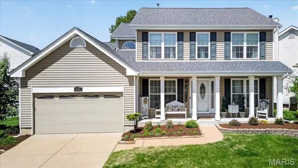 5754 Wickershire Lane, Oakville, MO 63129