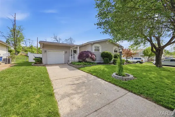 509 Aqua Ridge Drive, St Louis, MO 63129