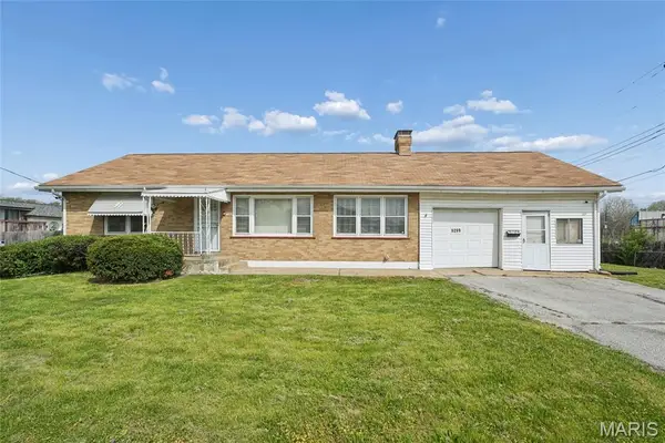 9299 Lucas And Hunt Road, St Louis, MO 63136