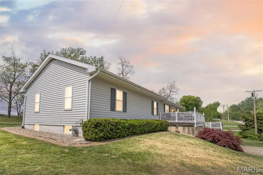 2430 N Rodgers Avenue, Alton, IL 62002 - #2