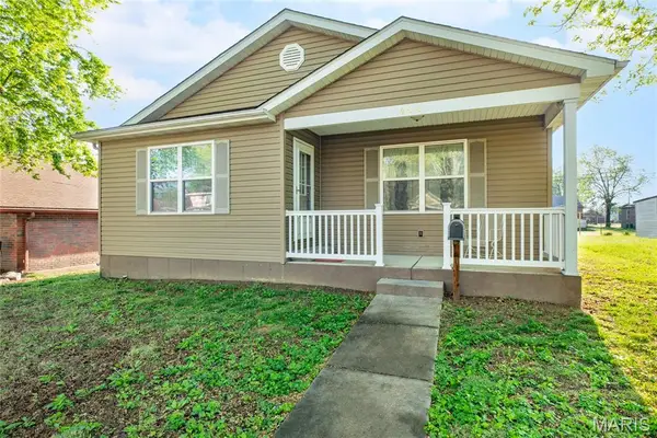 404 Washington Avenue, East Alton, IL 62024