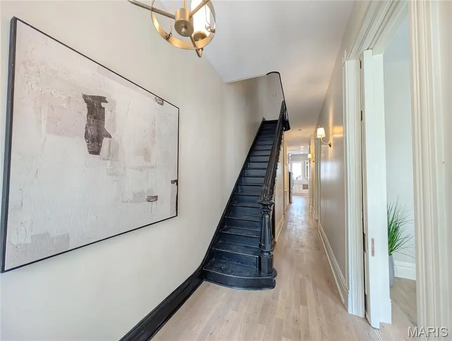 1819 Lafayette Avenue, Saint Louis, MO 63104 - #2