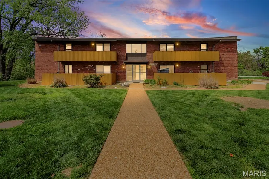 1190 Calley Drive #B, Saint Louis, MO 63125 - #2