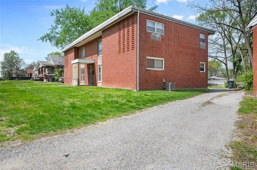 219 N 48th Street, Belleville, IL 62226 - #2
