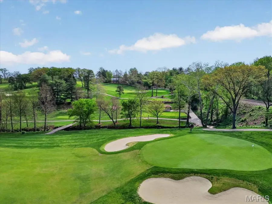 303 Greenbriar Estates Drive, Saint Louis, MO 63122 - #2