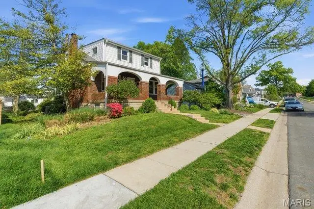 23 Midpark Lane, Ladue, MO 63124 - #2