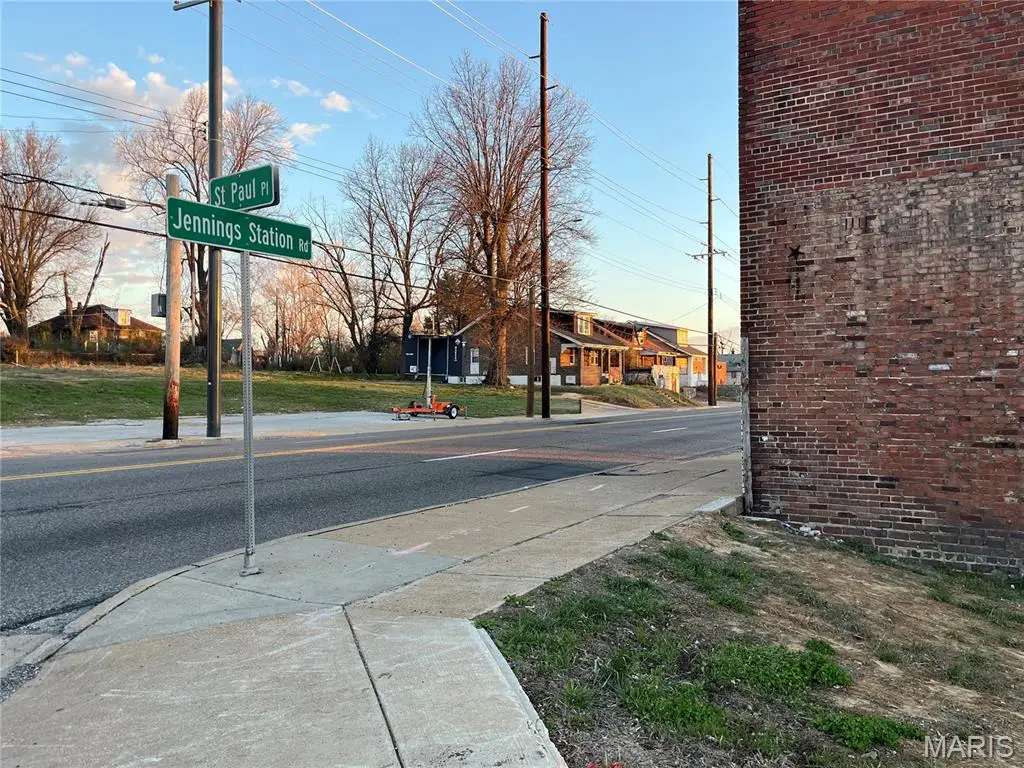 4100 Jennings Station Road, Saint Louis, MO 63121 - #1