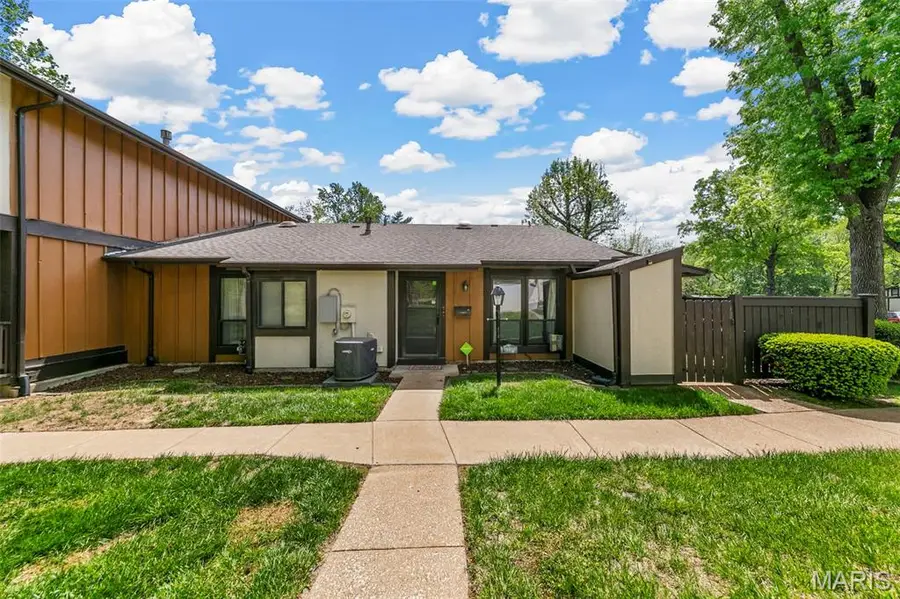 11166 Whispering Oaks Drive, Saint Louis, MO 63136 - #2