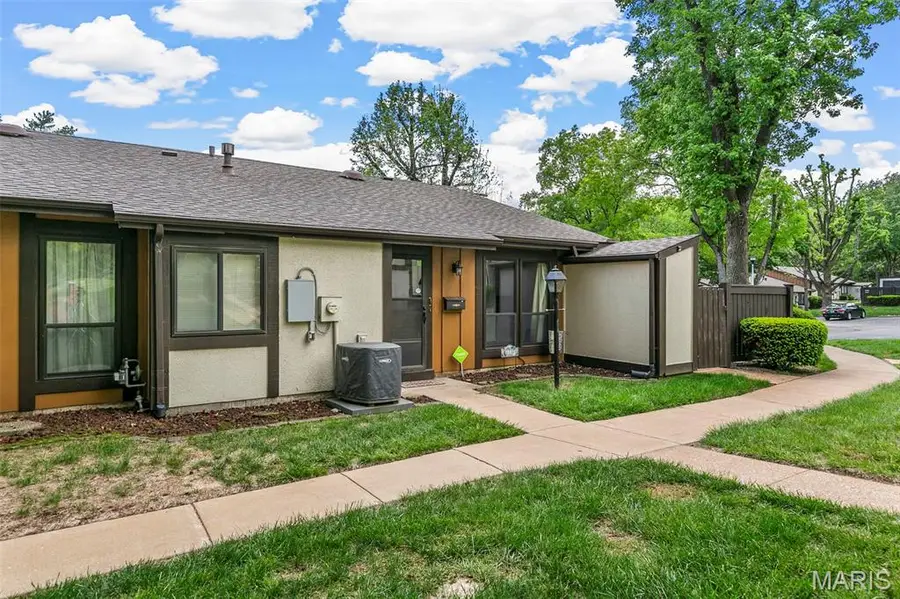 11166 Whispering Oaks Drive, Saint Louis, MO 63136 - #3