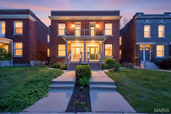 4111 Hartford Street, St Louis, MO 63116