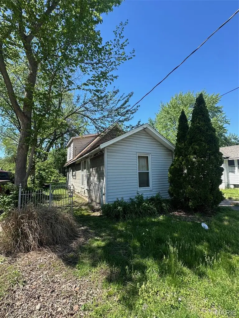 3311 Calvert Avenue, Breckenridge Hills, MO 63114 - #2