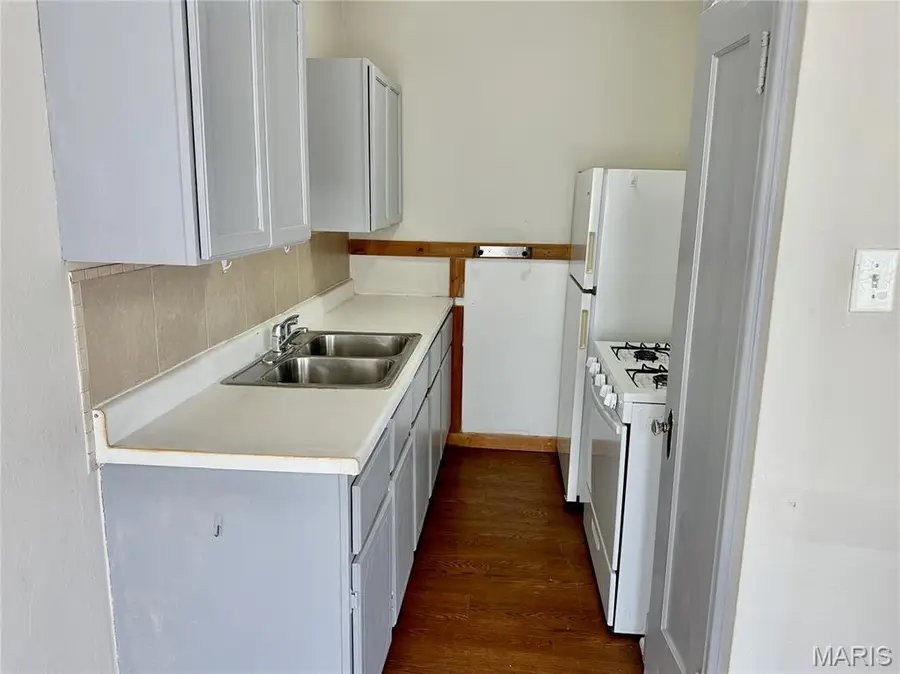 5001 S Grand Boulevard, Saint Louis, MO 63111 - #3