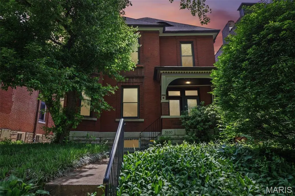 3850 Arsenal Street, Saint Louis, MO 63116 - #1