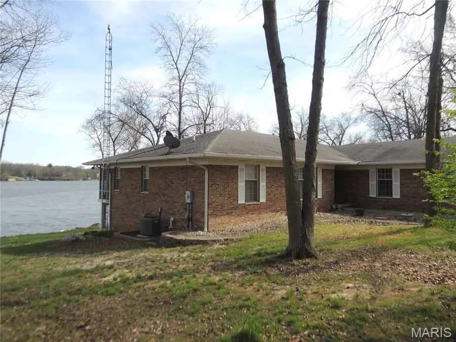 14 Denzel Drive, Greenville, IL 62246 - #2