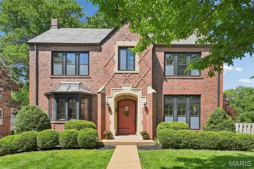 7619 Stanford Avenue, University City, MO 63130 - #1