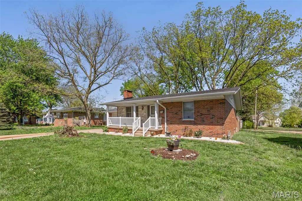 319 W Indiana Street, Trenton, IL 62293 - #1