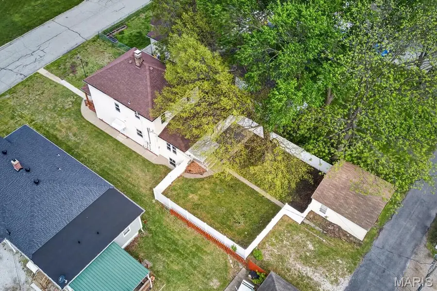 414 Rebecca Avenue, Collinsville, IL 62234 - #3