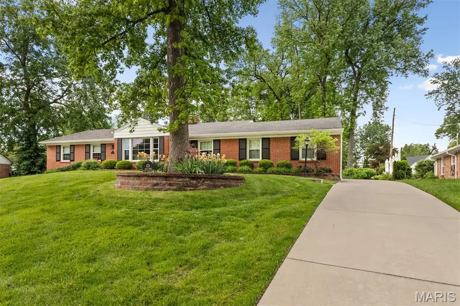 424 Geyer Forest Drive, Saint Louis, MO 63122 - #3