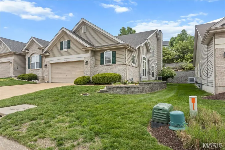 5546 Aberdour Lane, Oakville, MO 63129 - #2