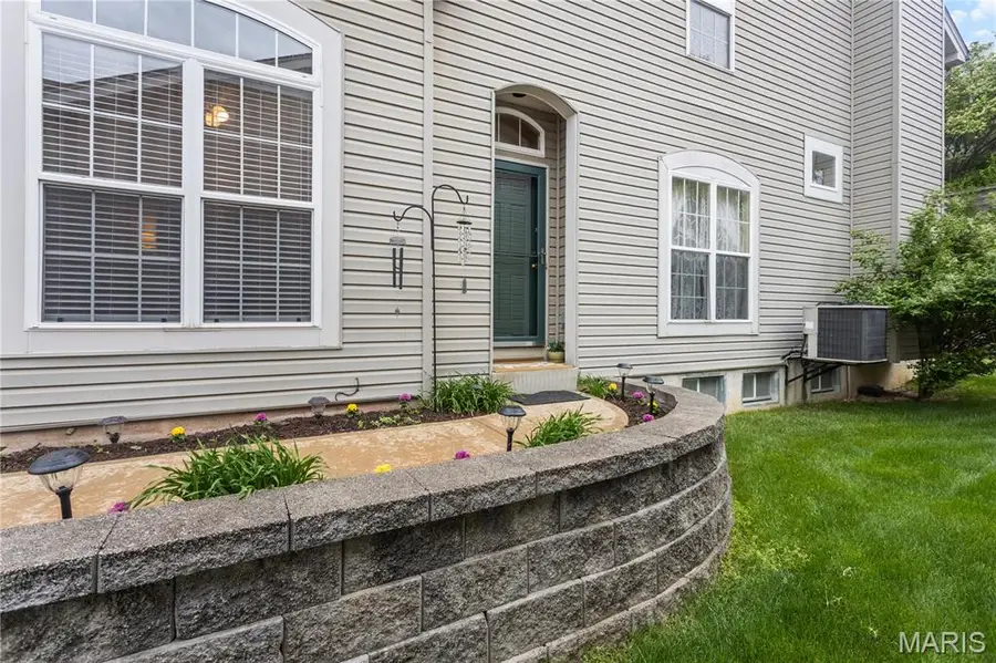 5546 Aberdour Lane, Oakville, MO 63129 - #3