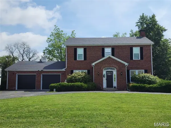 402 S. Walker St., Montgomery City, MO 63361