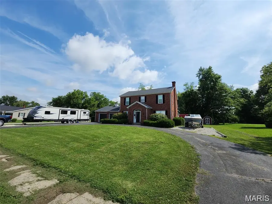 402 S. Walker St., Montgomery City, MO 63361 - #3