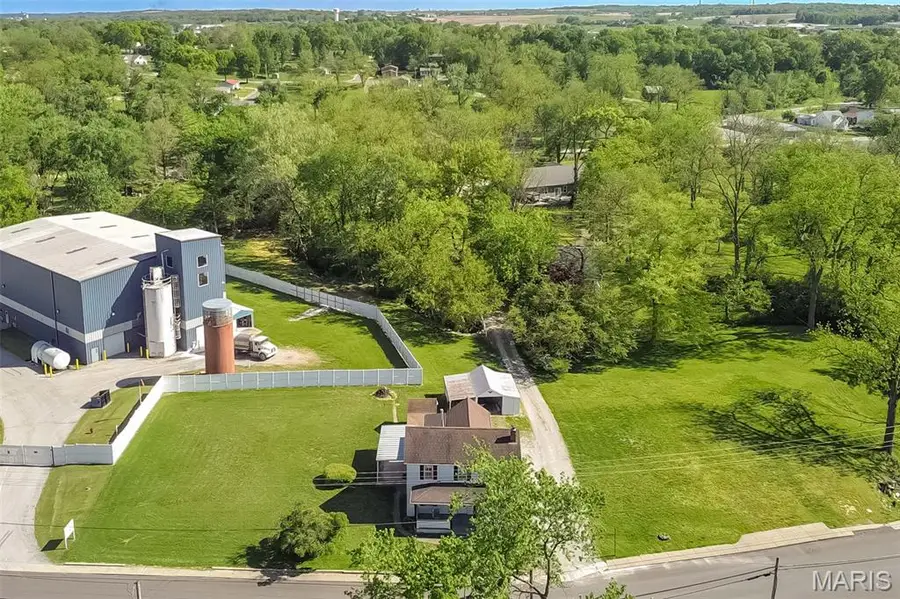 884 Market Street, Ste Genevieve, MO 63670 - #2