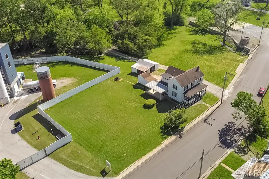 884 Market Street, Ste Genevieve, MO 63670 - #3